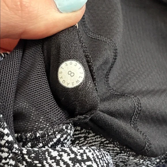 NEW Lululemon Free To Be Serene Bra-Power Luxtreme Irregular Denim Twill size 8 - Picture 7 of 7